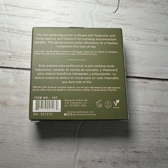 Italia deluxe poreless face filter putty primer - Picture 3 of 8